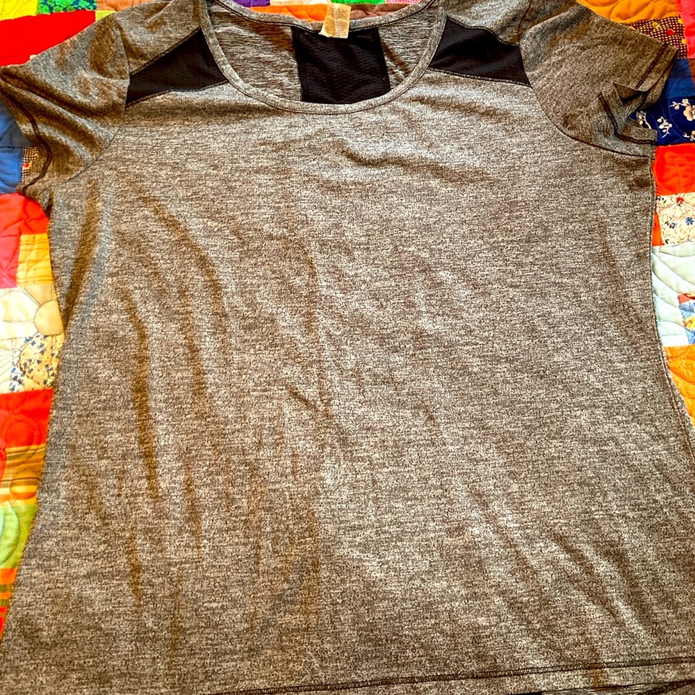 Workout Shirt, Gray and Black, XL, Breathable